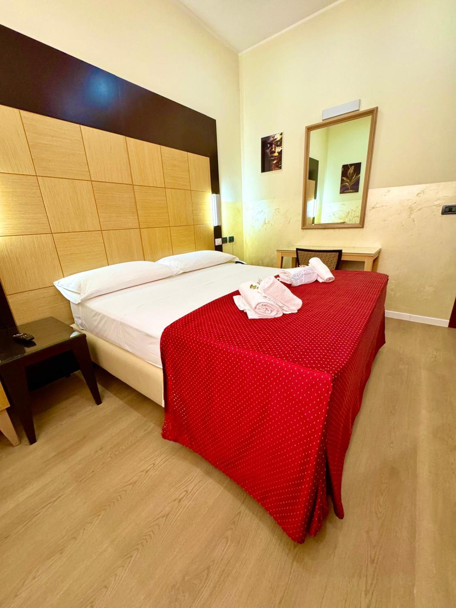 Hotel Fiorella Milano Eksteriør billede