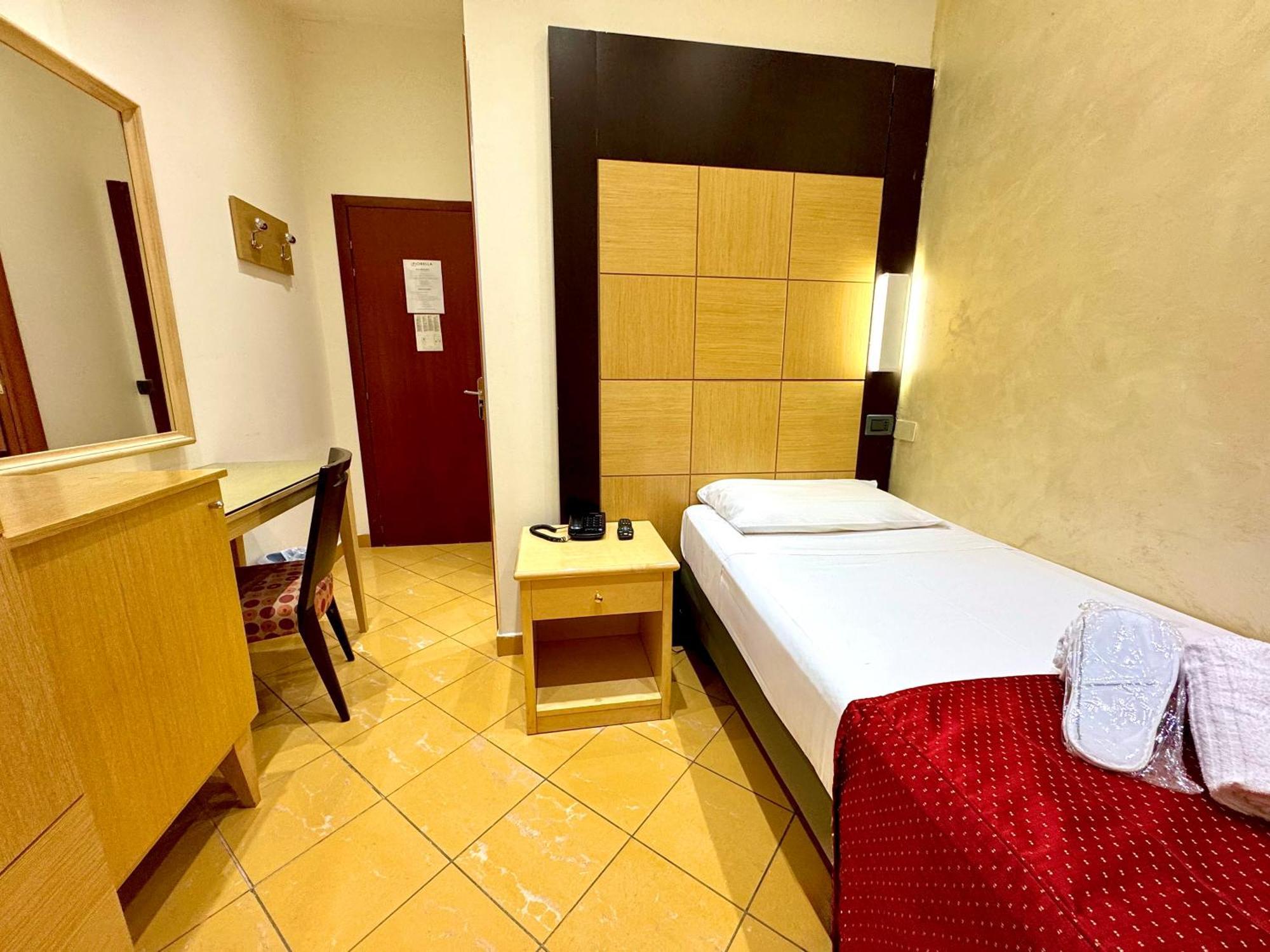 Hotel Fiorella Milano Eksteriør billede